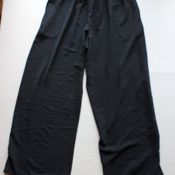 Black Wide Leg Pants - Picture 2 of 2